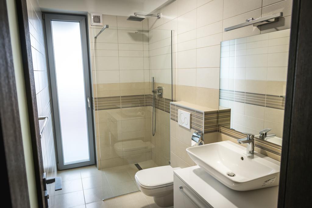 Guest House Frizzante Turčianske Teplice Exteriör bild