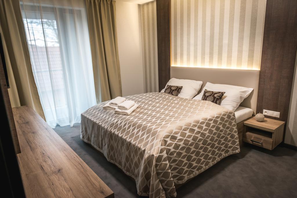 Guest House Frizzante Turčianske Teplice Exteriör bild